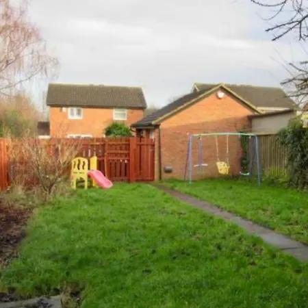 شقة Detached 3 Bedroom Corner House Sleeps Up To 7 Welcomes Contractors & Longer Term Bookings